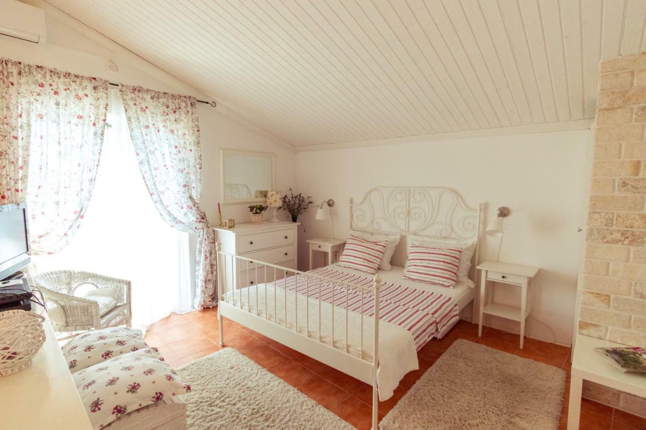 Villa O'Zrna Klis Екстер'єр фото